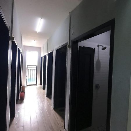 סורונג Innbox Hostel מראה חיצוני תמונה