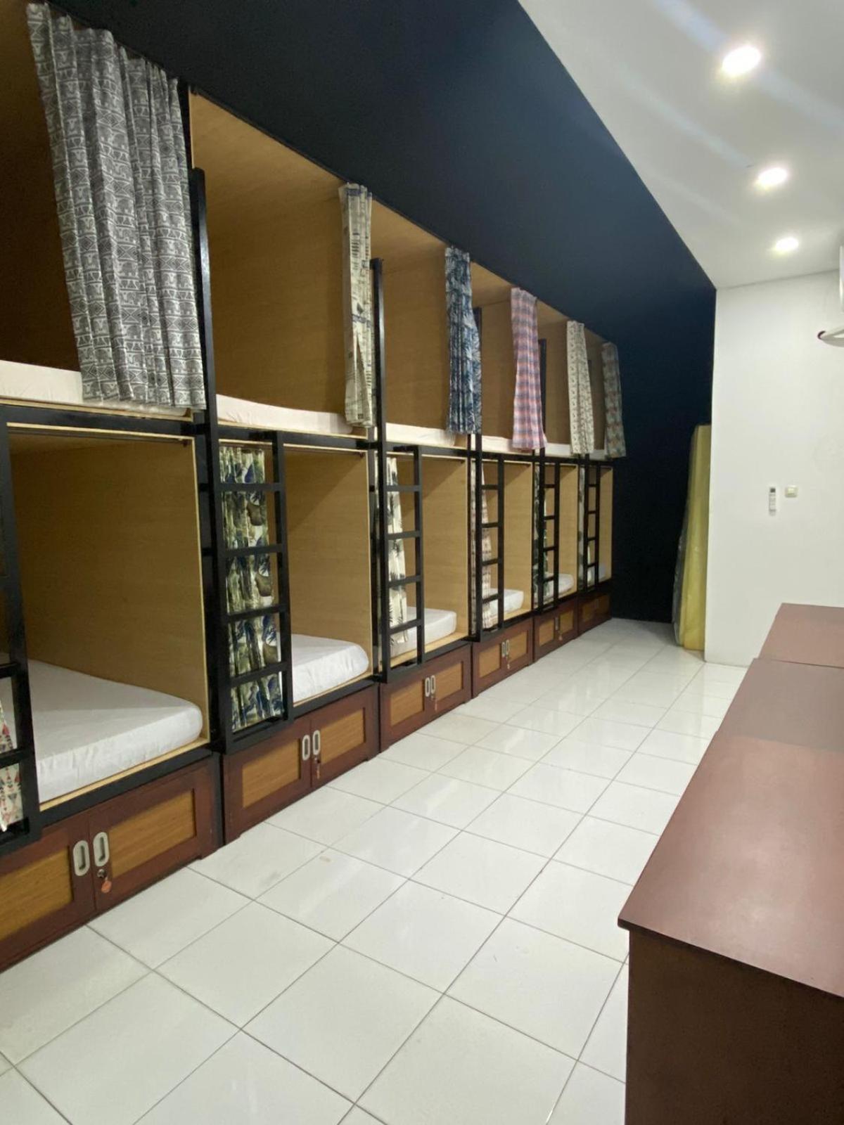 סורונג Innbox Hostel מראה חיצוני תמונה
